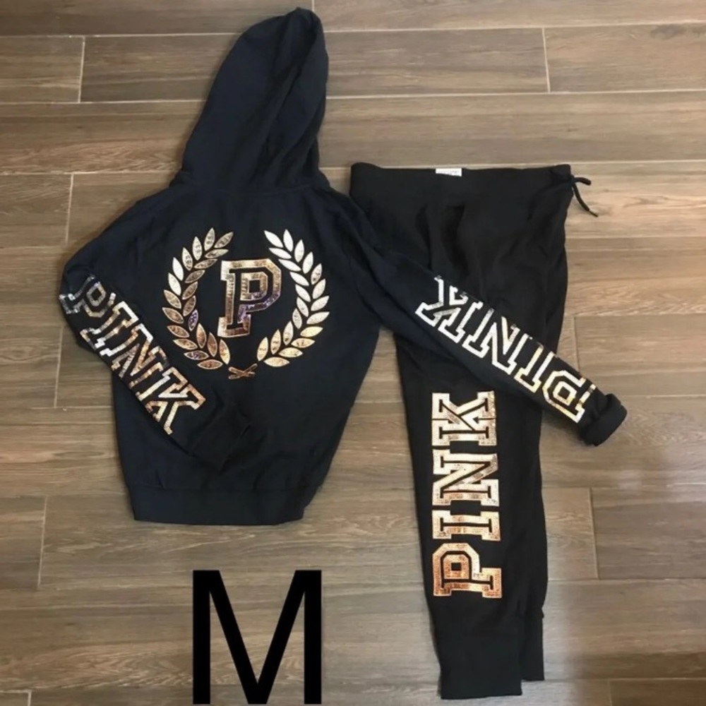 Medium Pink sweatsuit with sequins